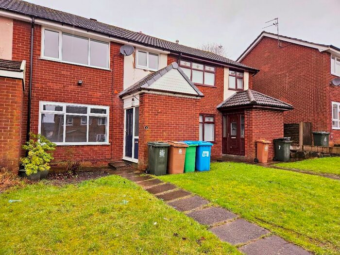 3 Bedroom Mews To Rent In Woburn Close, Milnrow, Rochdale, OL16