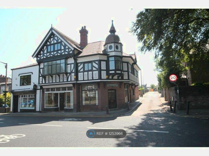 2 Bedroom Flat To Rent In Gateacre Brow, Liverpool L25