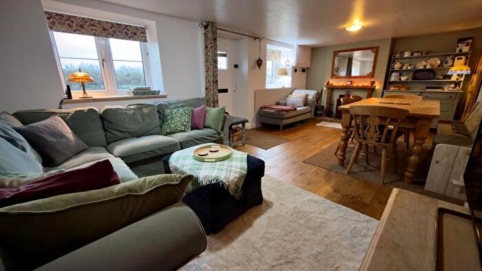 3 Bedroom Cottage For Sale In South View Cottages, Maysgreen Lane, BS24