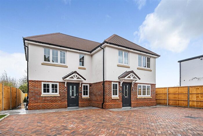 3 Bedroom Semi-Detached House For Sale In Milley Road, Waltham St. Lawrence, Berkshire, RG10