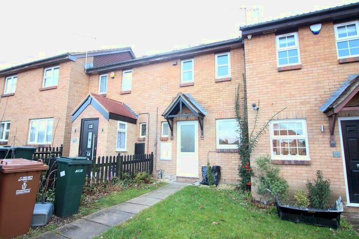 2 Bedroom Property To Rent In Redwood Close, Watford, WD19