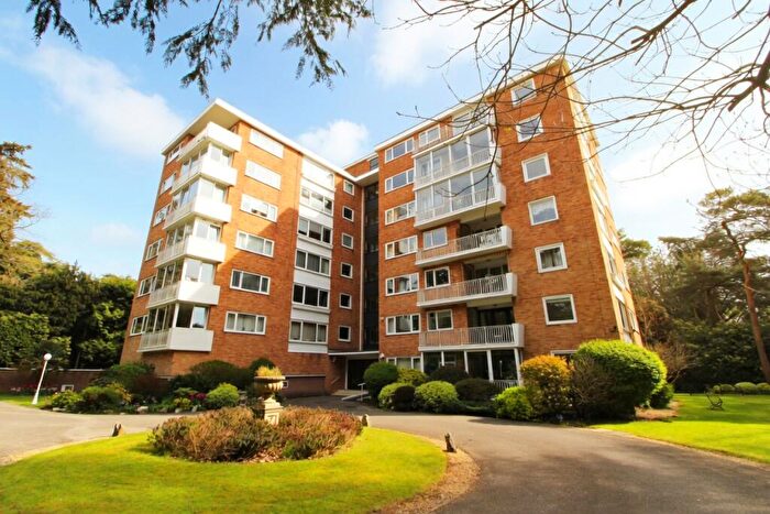 3 Bedroom Apartment For Sale In The Avenue, Branksome Park, BH13