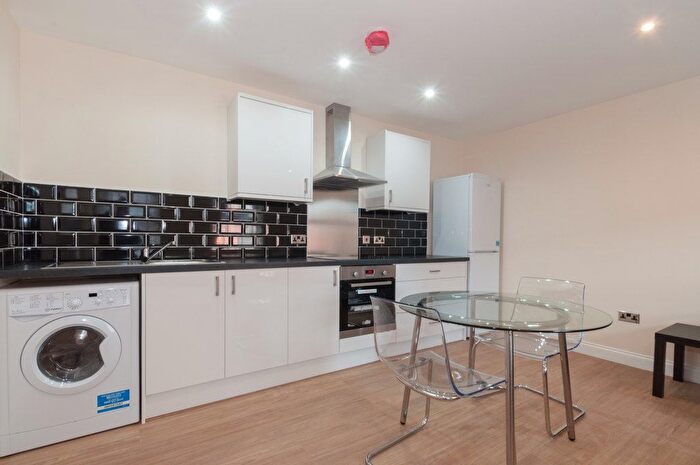 1 Bedroom Flat To Rent In New York Street, Leeds, LS2