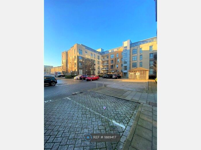 2 Bedroom Flat To Rent In Edgware, Edgware, HA8