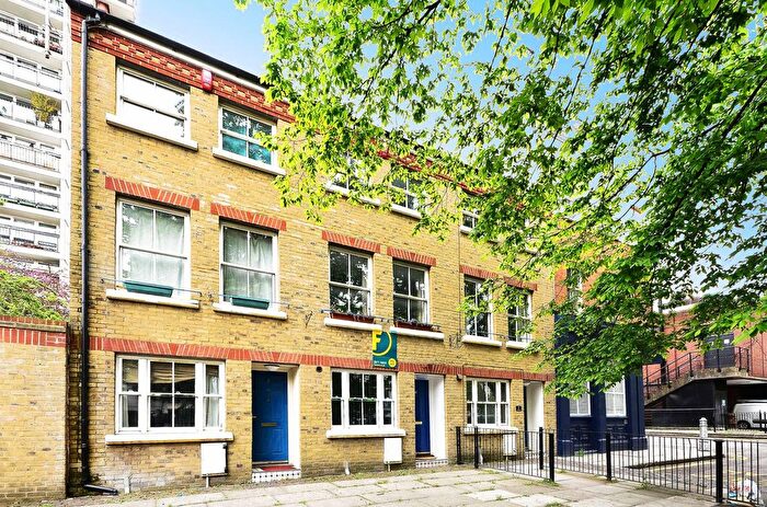 2 Bedroom Property For Sale In Paton Street, Clerkenwell, London, EC1V