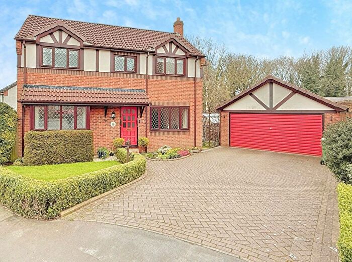 4 Bedroom Detached House For Sale In Robin Chase, Pudsey, LS28