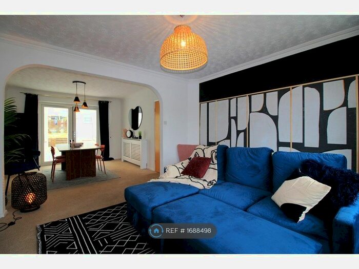 4 Bedroom Semi-Detached House To Rent In Headley Way, Headington, Oxford, OX3