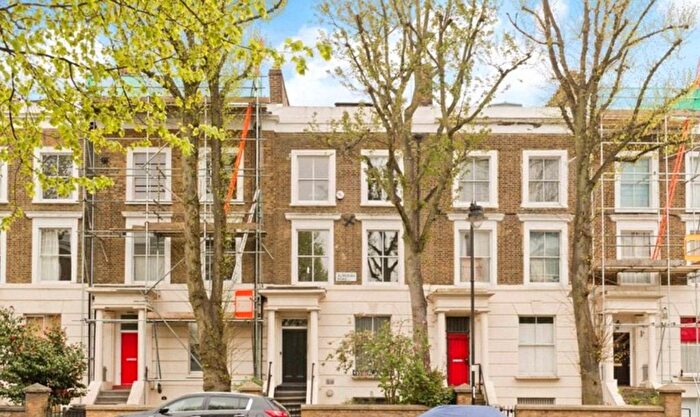 4 Bedroom Maisonette To Rent In Almorah Road, Islington, N1