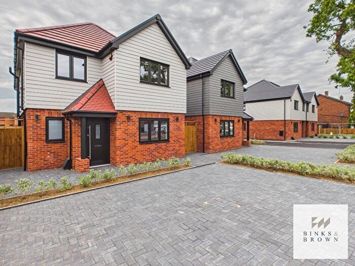 4 Bedroom Detached House For Sale In Third Avenue, Stanford-Le-Hope, Thurrock, Essex, SS17