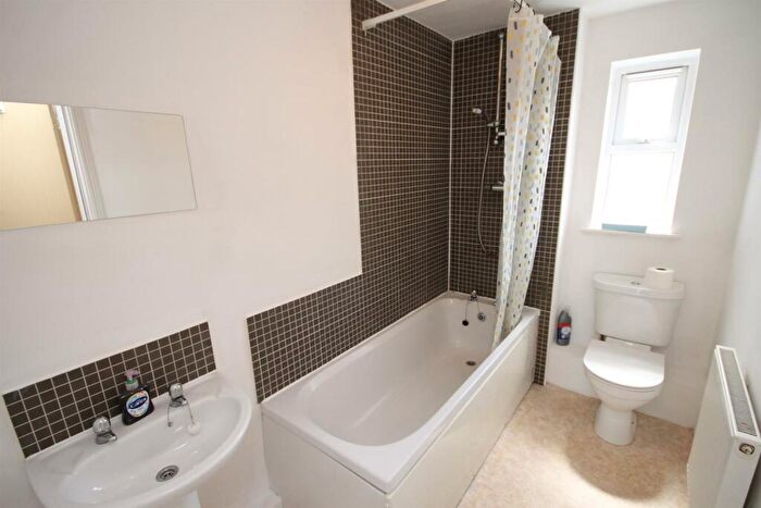 2 Bedroom Apartment To Rent In Oak Crescent, Ashby De La Zouch, Leicestershire, LE65