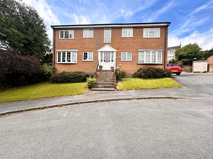 2 Bedroom Apartment For Sale In Godly Close, Rishworth, Sowerby Bridge, HX6