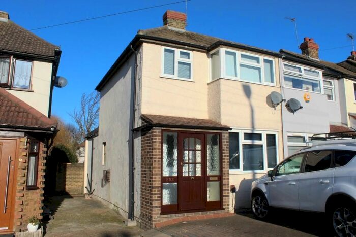 2 Bedroom End Of Terrace House To Rent In Elm Park Avenue, Elm Park, Essex RM12