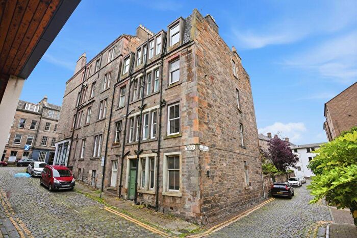 1 Bedroom Flat For Sale In / Barony Place, Edinburgh, EH3