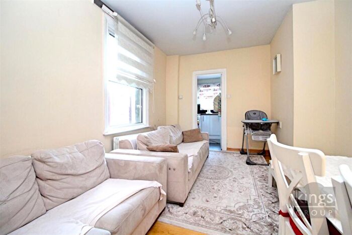 2 Bedroom Flat For Sale In Church Street, Edmonton, N9