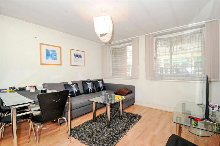 1 Bedroom Flat To Rent In West One House, London, W1T