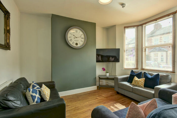 6 Bedroom Terraced House To Rent In Manston Road, Exeter, EX1