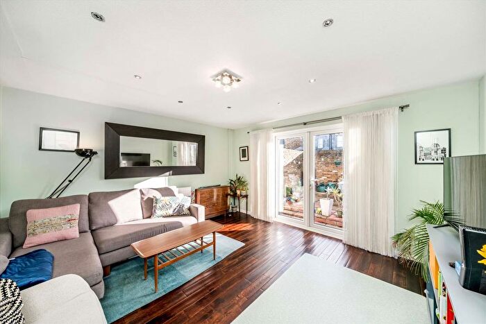 3 Bedroom Terraced House For Sale In Church Green, Oval, SW9