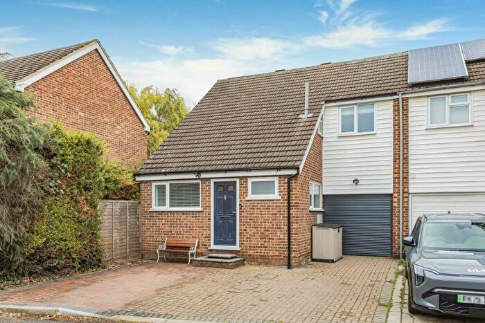 3 Bedroom Semi-Detached House For Sale In Thorley Park, Bishop's Stortford, CM23