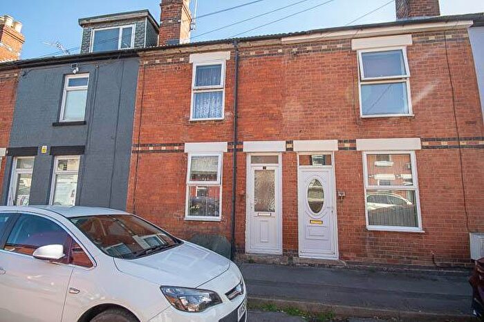 3 Bedroom Terraced House To Rent In Dainty Street, Gloucester, GL1