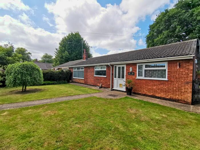 2 Bedroom Semi-Detached Bungalow To Rent In Chestnut Crescent, Carlton Colville, Lowestoft, NR33