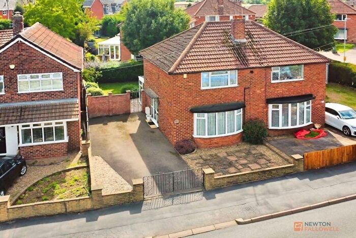 2 Bedroom Semi-Detached House For Sale In The Osiers, Leicester, LE3