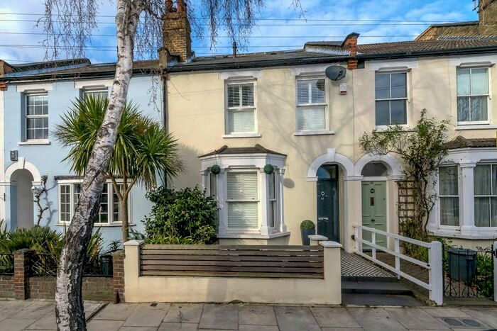 4 Bedroom Terraced House To Rent In Raleigh Road, Richmond, TW9