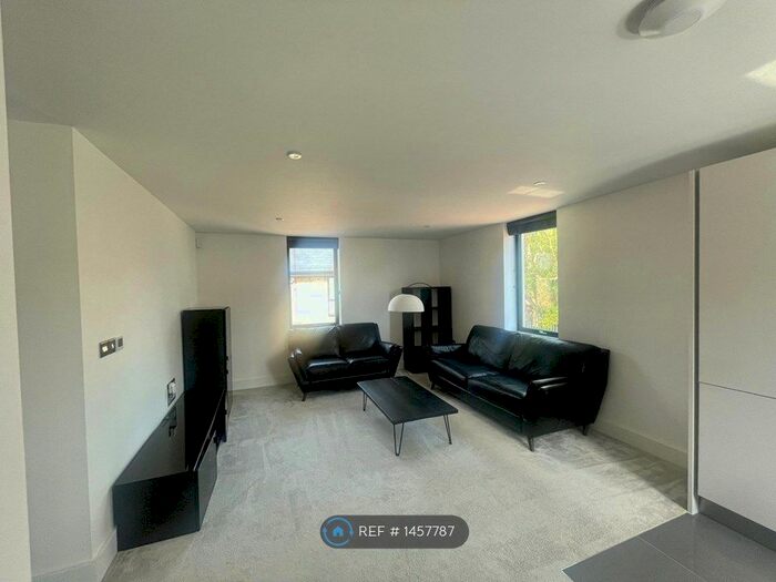 1 Bedroom Flat To Rent In Hardy Close, Chelmsford, CM1