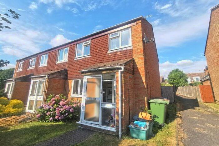 3 Bedroom Semi-Detached House To Rent In Beagles Wood Road, Tunbridge Wells, TN2