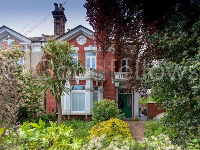 2 Bedroom Flat To Rent In St. Georges Road, Mitcham, CR4