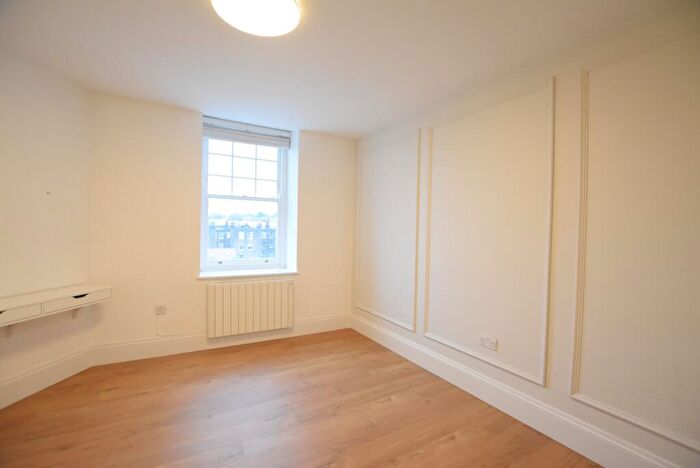 1 Bedroom Flat To Rent In Welbeck Mansions, Westhampsted, NW6