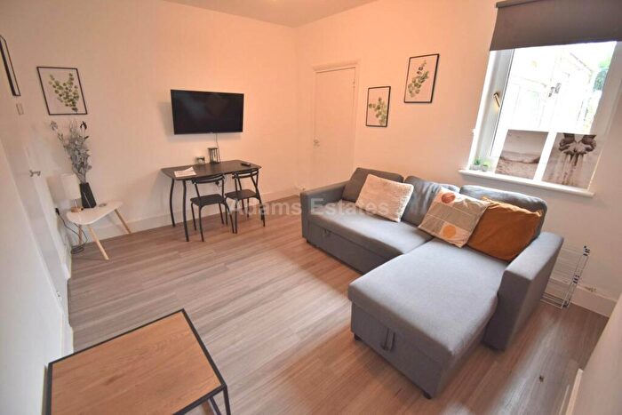 4 Bedroom Terraced House To Rent In Great Knollys Street, Reading, RG1