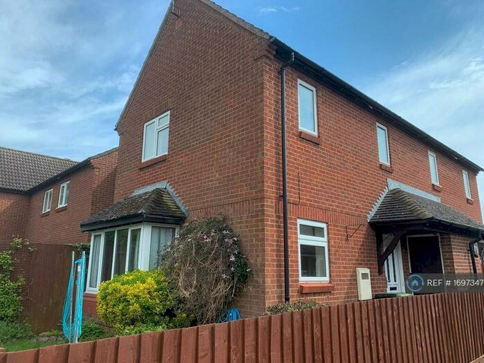 2 Bedroom Semi-Detached House To Rent In Mill Close, Raunds, Wellingborough, NN9