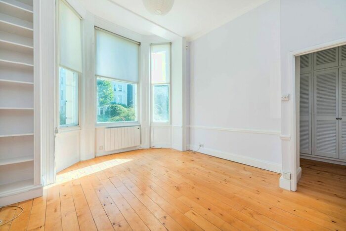 1 Bedroom Flat To Rent In Colville Gardens, Notting Hill, London, W11
