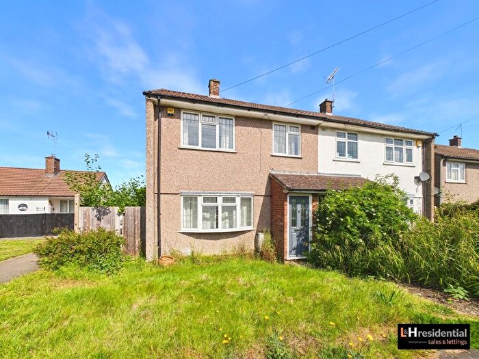 3 Bedroom Semi-Detached House To Rent In Milton Drive, Borehamwood, WD6