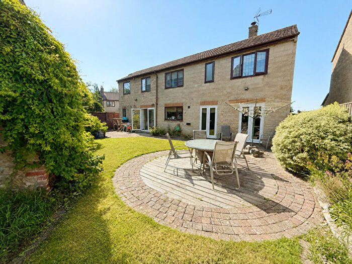 5 Bedroom Detached House For Sale In Brookfield, Swindon, SN6