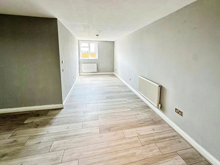 1 Bedroom Flat To Rent In High Road, Tottenham, London, N17