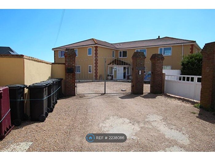 2 Bedroom Flat To Rent In Bill Point House, Selsey, Chichester, PO20