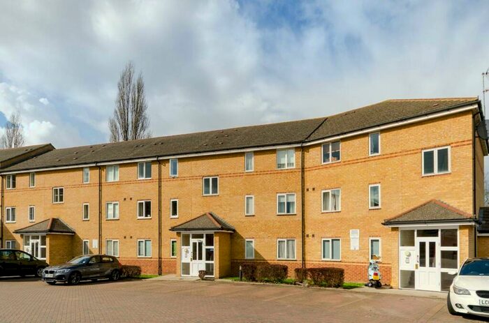 2 Bedroom Flat To Rent In Beaver Close, Morden Park, Morden, SM4
