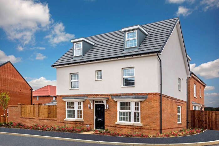 4 Bedroom Semi Detached House For Sale In The Woodlands Herne Bay Road Sturry, CT2