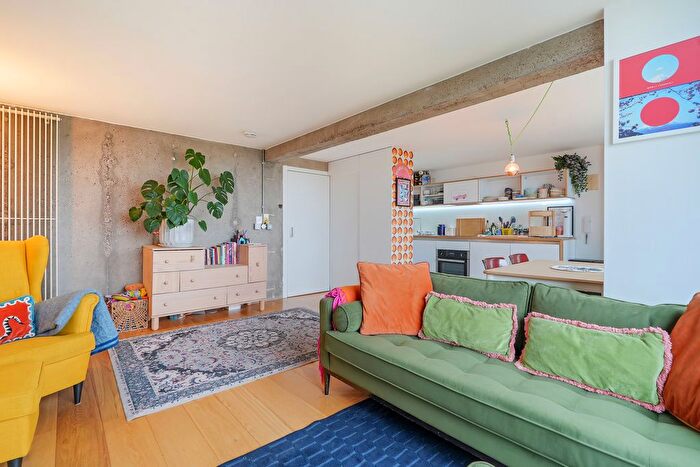 2 Bedroom Flat For Sale In Long Henry, South Street, Park Hill, Sheffield, S2