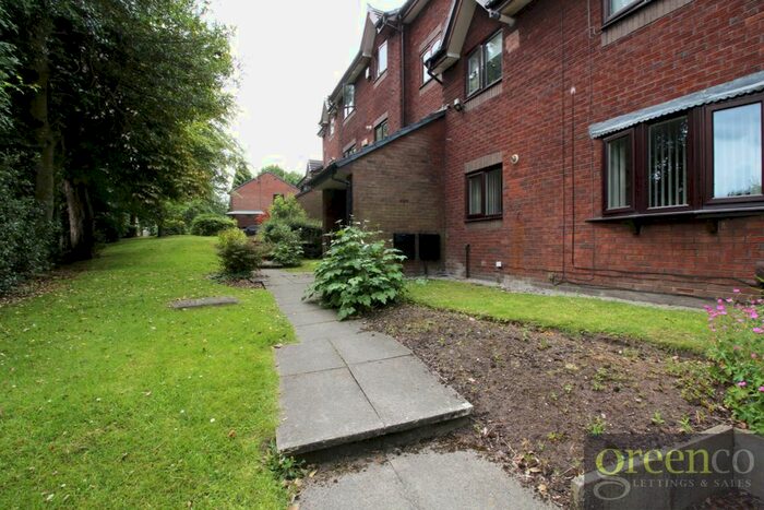 2 Bedroom Flat To Rent In Crescent Avenue, Prestwich, Bury, M25
