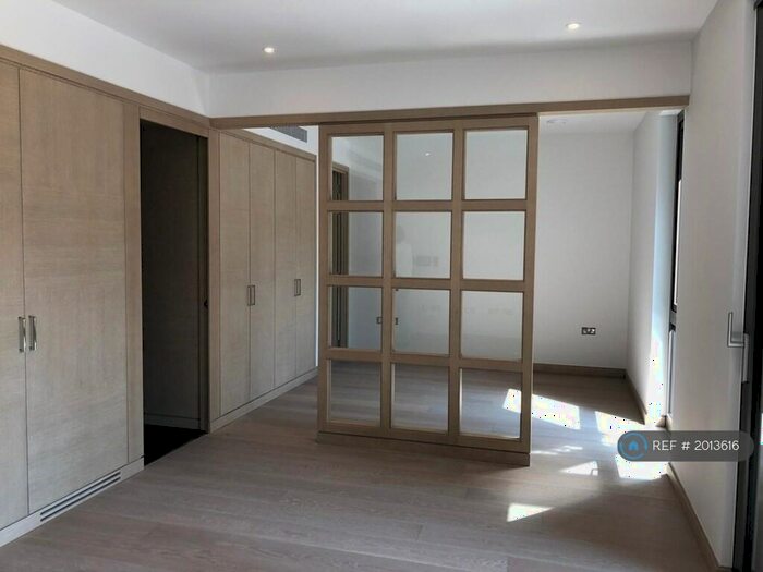 Studio To Rent In Embassy Gardens, London, SW11