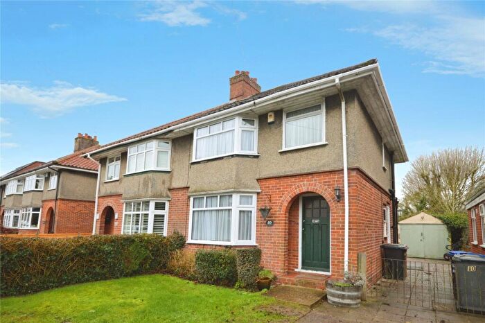 3 Bedroom Semi Detached House For Sale In Parsonage Lane, Bishop's Stortford, Hertfordshire, CM23