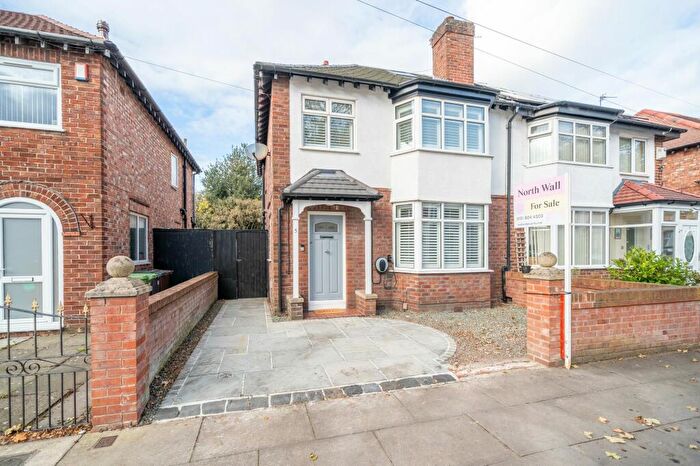 3 Bedroom Semi-Detached House For Sale In Woodville Avenue, Crosby, L23