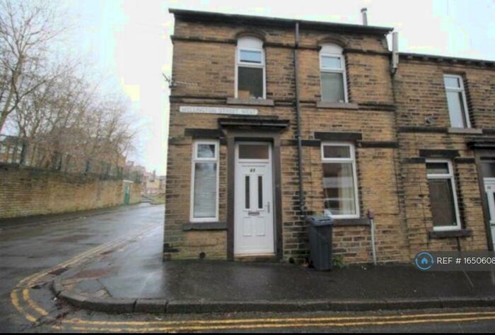 1 Bedroom End Of Terrace House To Rent In Wellington Street West, Halifax, HX1