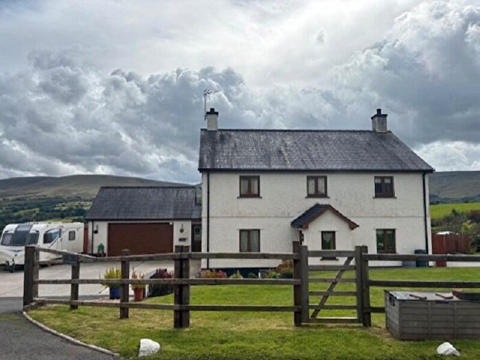 4 Bedroom Detached House For Sale In Gwynfe, Llangadog, Carmarthenshire., SA19