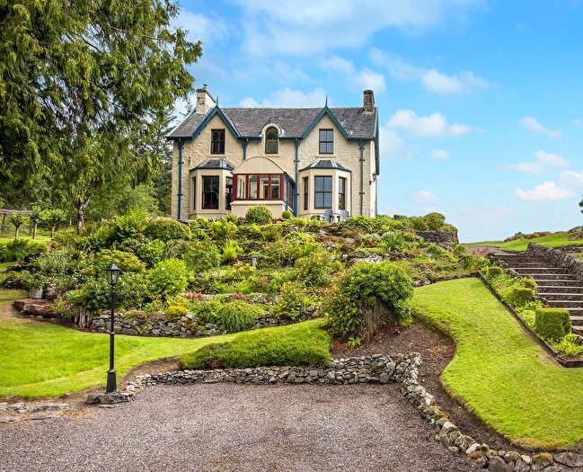 4 Bedroom Detached House For Sale In Ardreoch, Kilchrenan, By Taynuilt, PA35