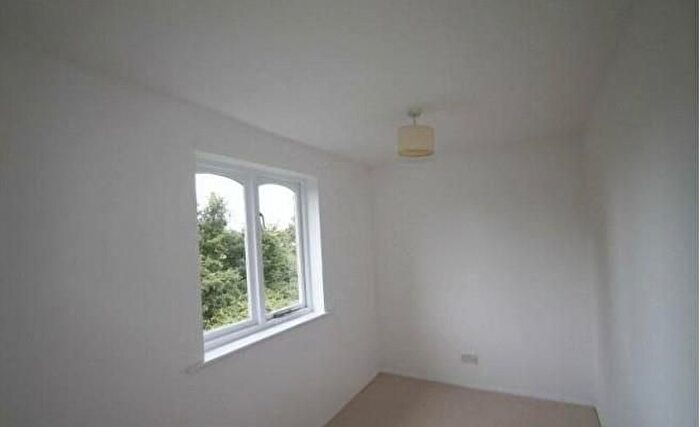 1 Bedroom Flat To Rent In Myers Lane, London, SE14
