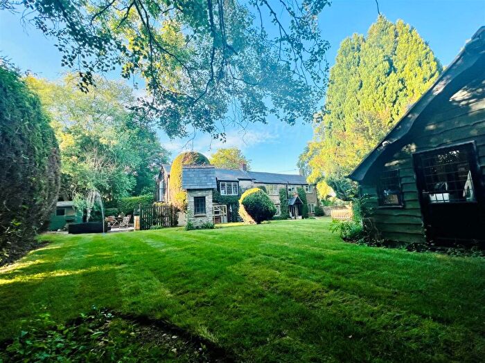 3 Bedroom Cottage For Sale In North Leigh, Witney, OX29