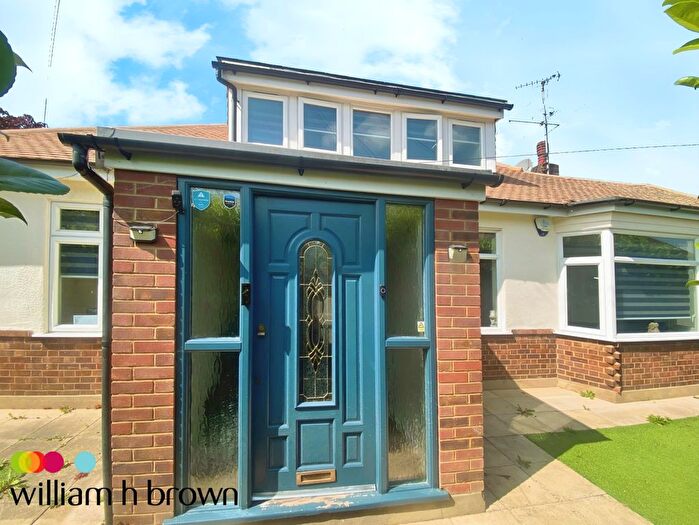 5 Bedroom Detached House To Rent In Warescot Road, Brentwood, CM15